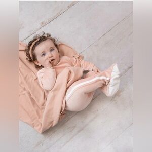 Briobebe Baby Lena Pink Velour White Stripe Footed‎ Sleeper 6 months